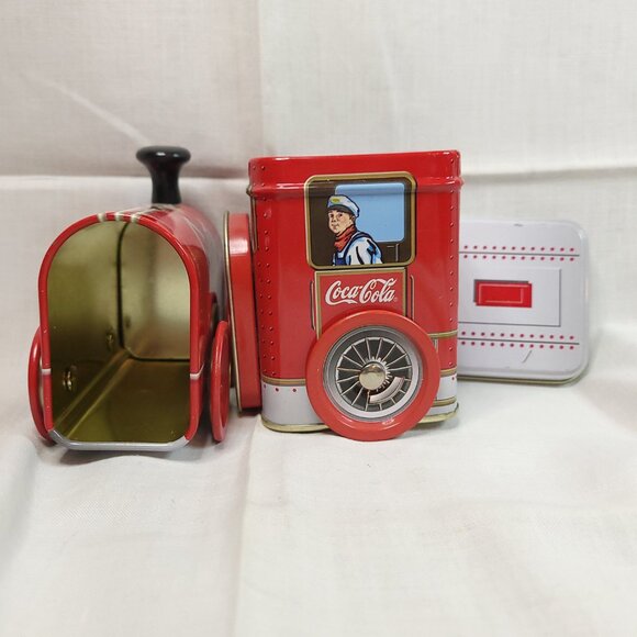 Pair of Vintage Coca-Cola Tin Train Engines - Picture 6 of 15